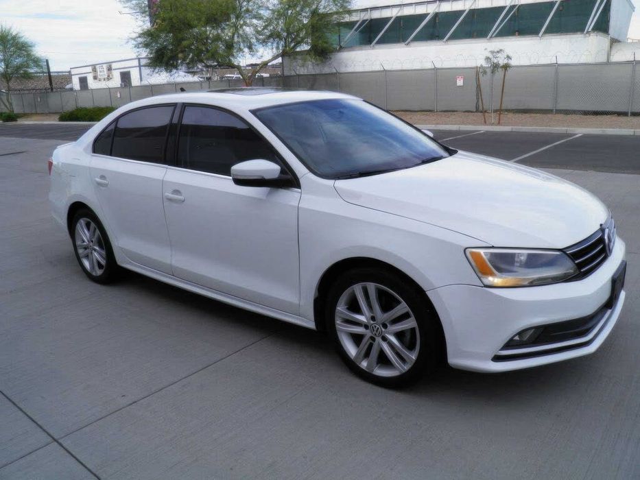 Volkswagen Jetta      2016