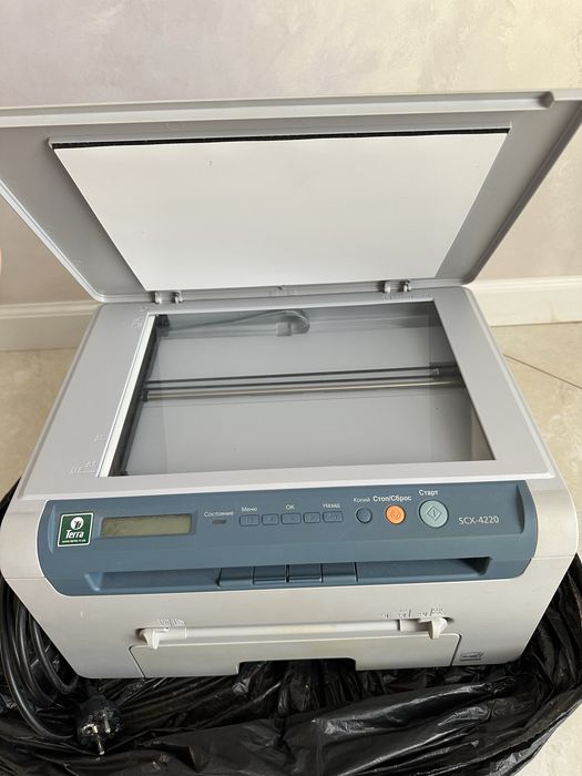 Продам принтер Samsung SCX-4220