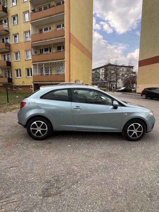 SEAT, IBIZA, samochód osobowy 2009r
