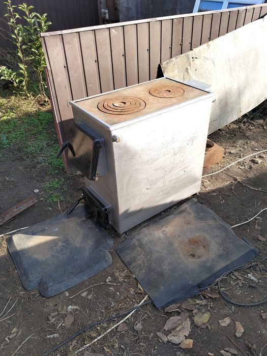 Продам котел твердопаливний