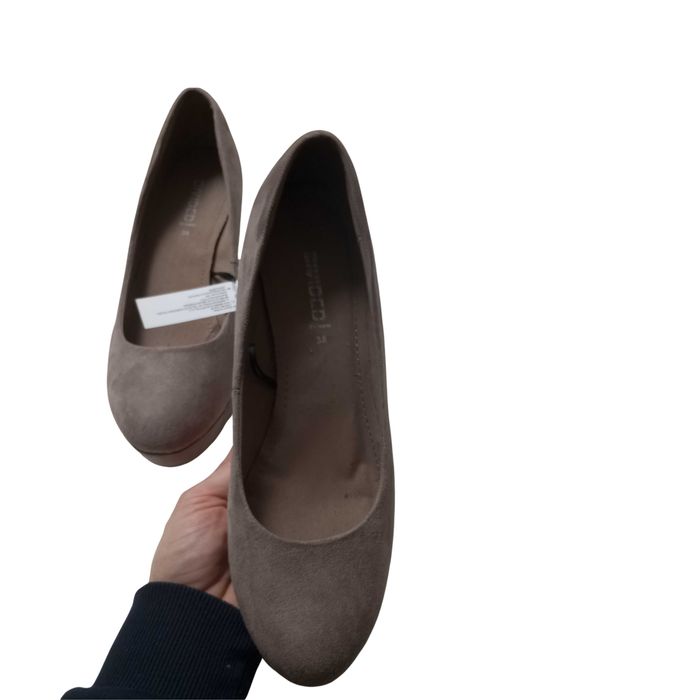 Nowe z metką pantofle zamszowe na koturnie H&M rozmiar 38