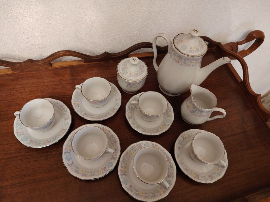 Serviço de Café em Porcelana Fina