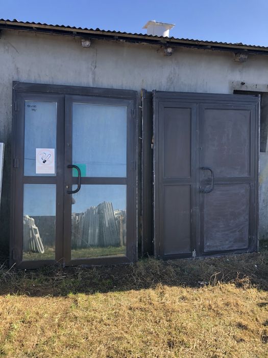 Drzwi zewnetrzne aluminiowe 150x210