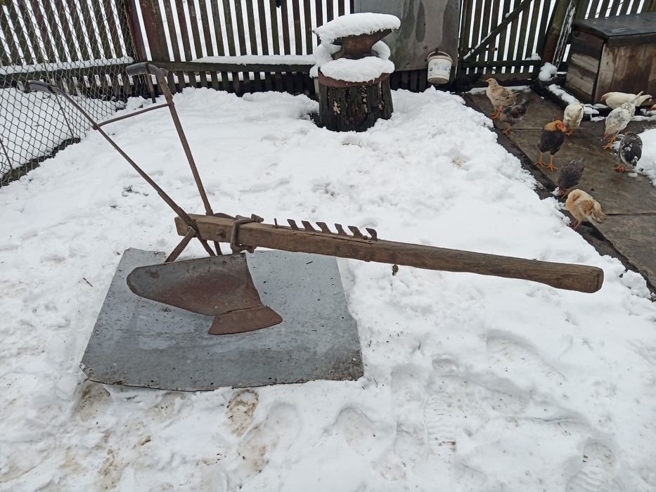 Продається плуг і коліснята