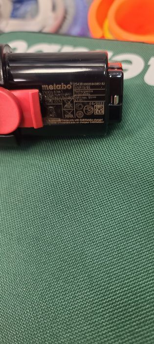 Аккумулятор Metabo 10.8 / 12 В, 2.0 Ah, зарядное устройство LC 40