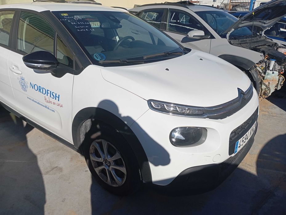 Frente completa Citroen C3 capu farol tablier cintos lier guarda lama cintos frente de fibra
