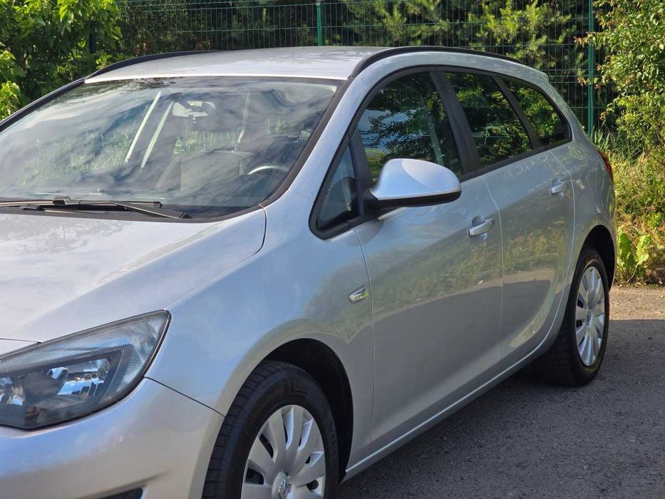 Продам  Opel Astra 2016. Можна в розстрочку, під викуп.