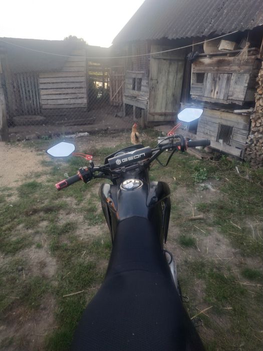 Продам Geon X-Road 200