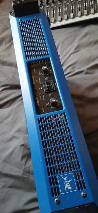 Park Audio CF1800 підсилювач потужності