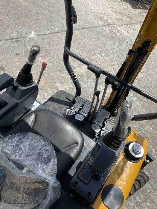 Günter Grossmann GT 1700 – minikoparka 1.7T, silnik Yanmar, joysticki, skrętne ramię, dwie prędkości jazdy