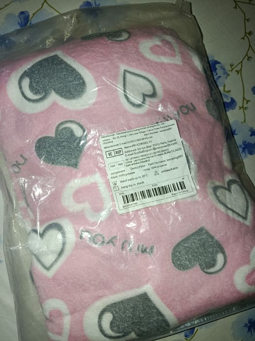 Халат жіночій М, L , плюшевий, з капюшоном.