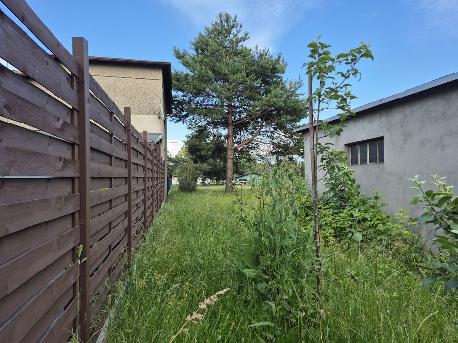 Działka budowlana z murowanym garaże Rybnik Golejow 766m2 media