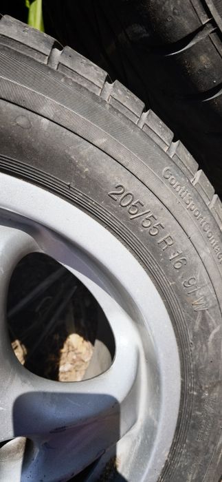 Jantes Porsche Originais 16" + 4 Pneus Continental – 850 € (negociável)