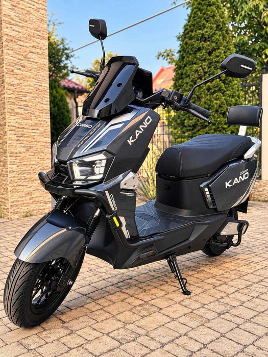 Corso Kano 2000W 30 a Lifepo4/30A 72v 2026 електроскутер Чорний