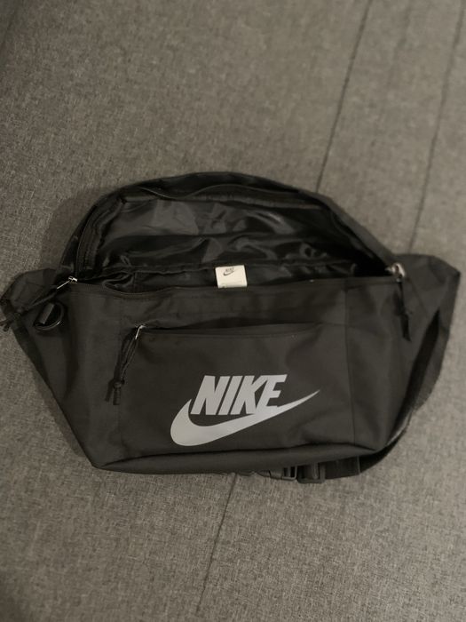 Сумка nike nk tech hip pack