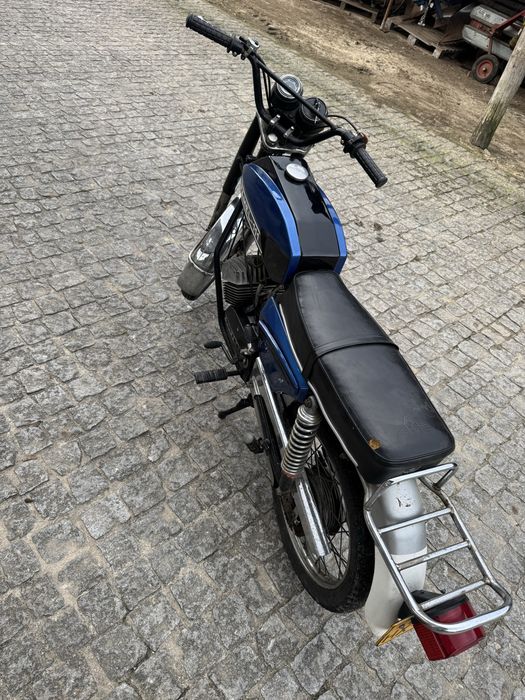 Motorizada Famel 111