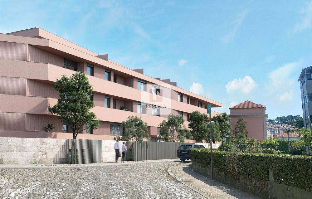 Apartamento T3 com Varandas no Senhora do Porto 249 no Prelada, Porto