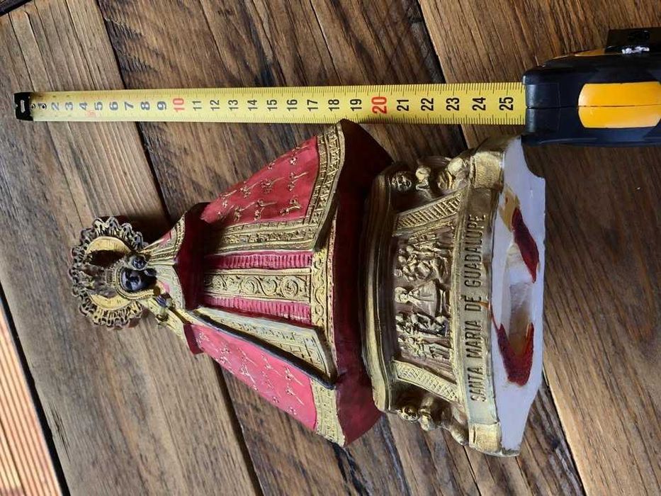 Santa de Guadalupe em Resina, excelente estado