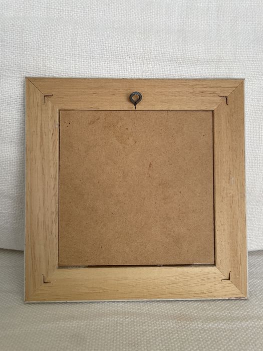 Moldura pequena com espelho