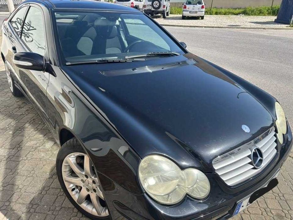 2008 - Mercedes-Benz c220 coupé