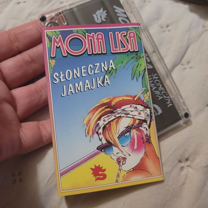 Mona Lisa - trzy kasety w stanie idealnym .