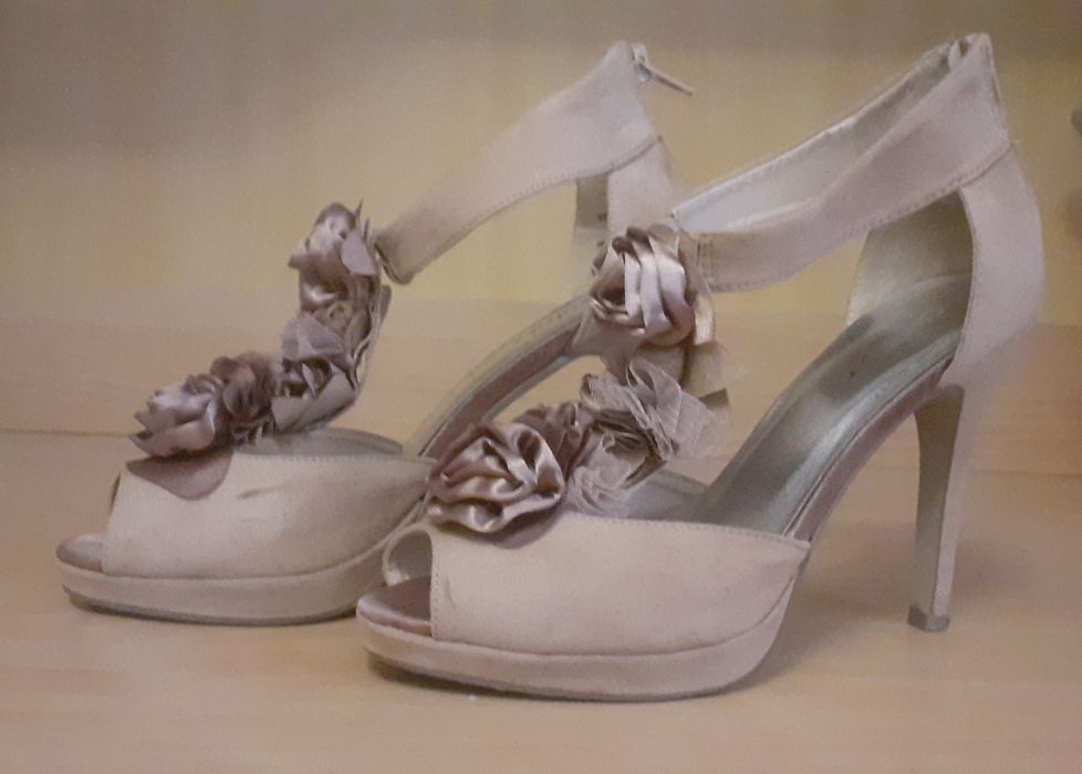 Женские туфельки