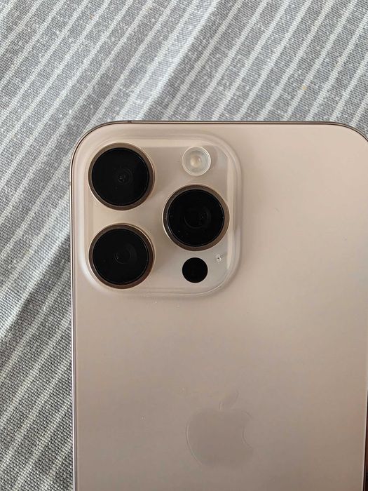 iPhone 16 Pro Max Desert Titanium | 100% saúde da bateria | Garantia + Caixa Original
