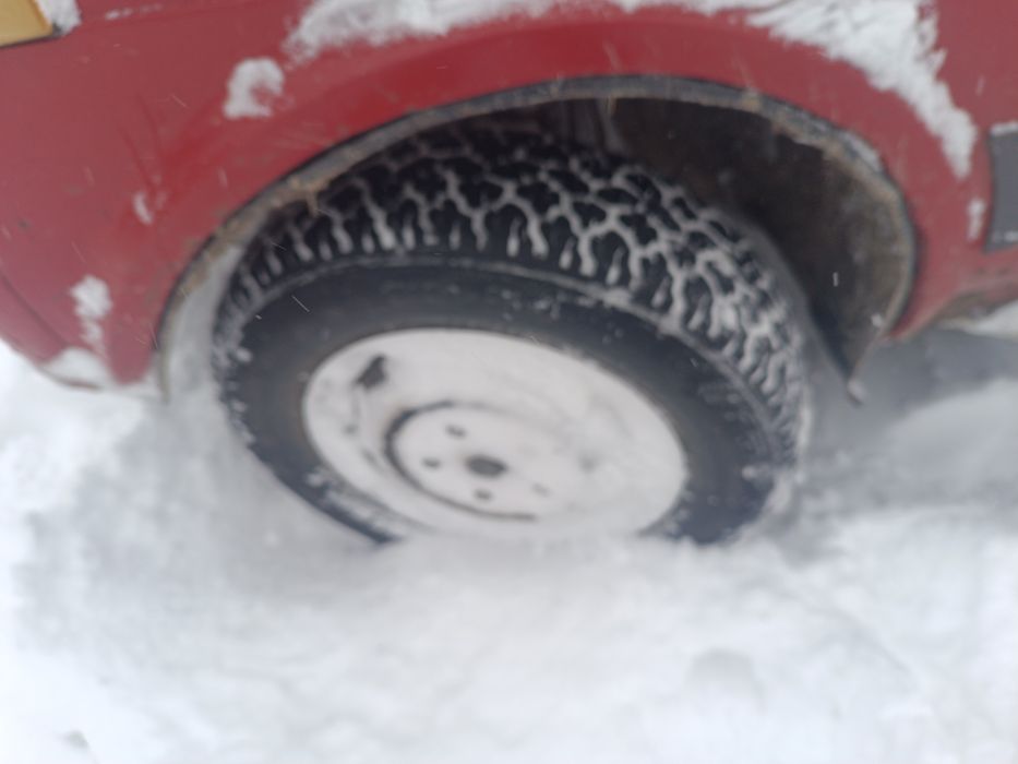 Продам ниву стан добрий КПП тоже