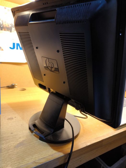 Monitor HP a funcionar bem