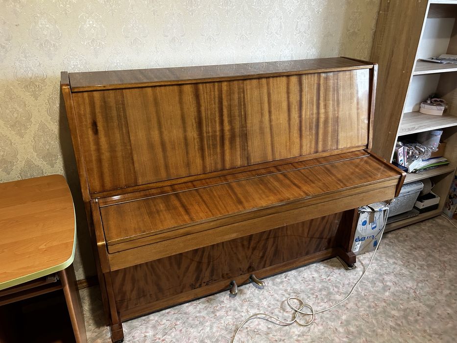 Фортепиант Украина