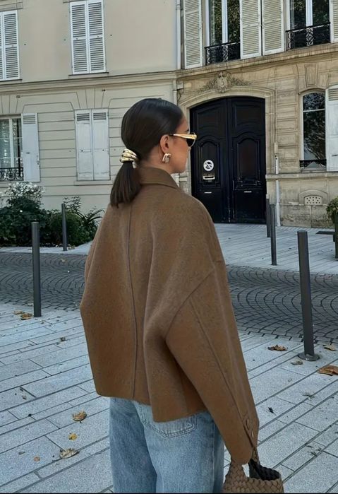 Stylowy brązowy krótki płaszcz  oversize rozmiar M