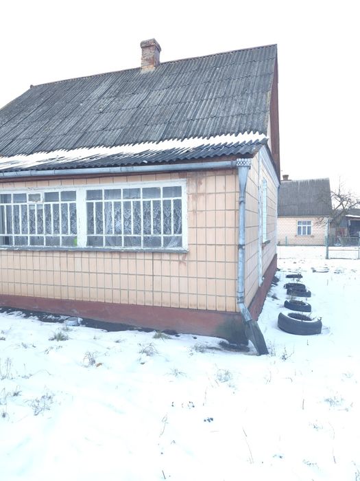 Продаж цегляного будинку Клевань