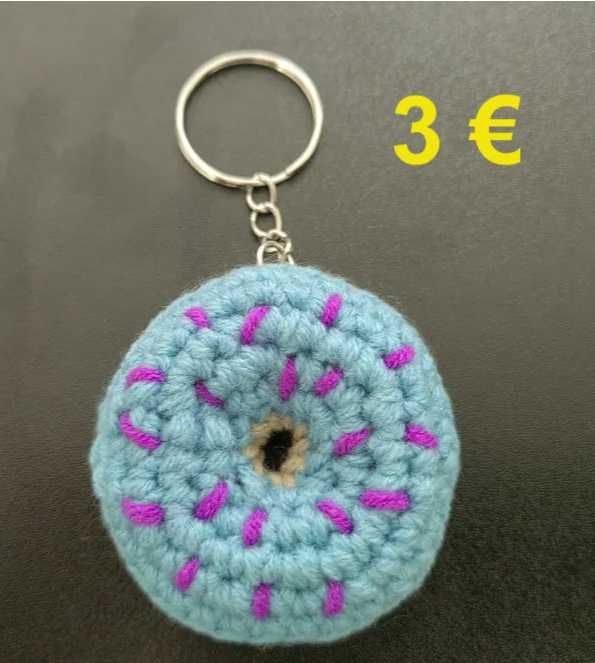 Porta-chaves gelado crochet64740468951041121