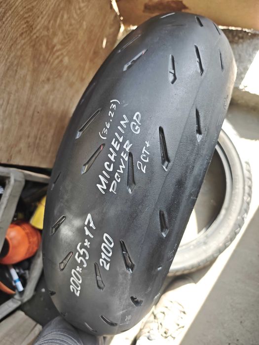 Мото шина резина спорт 180/55 R17 задняя с Германии