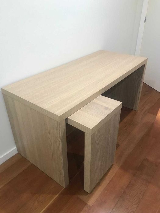 Secretária de escritório com apoio extensível - ótimo estado