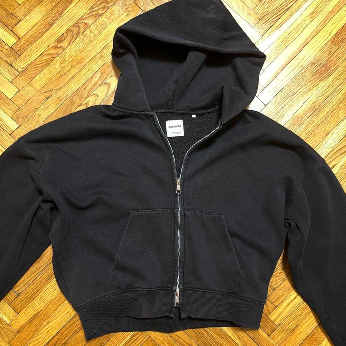 Чорне худі Bershka(XS)