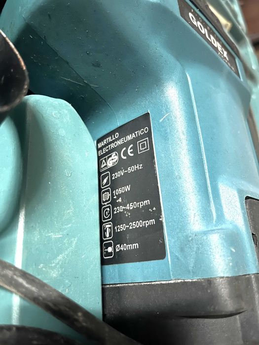 Martelo Elétrico Goldex com Caixa e Ponteiro