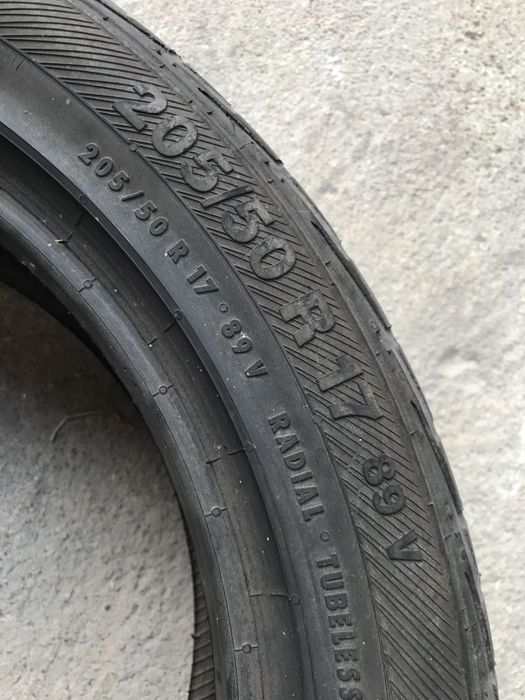 1 Pneu impar barum 205/50R17