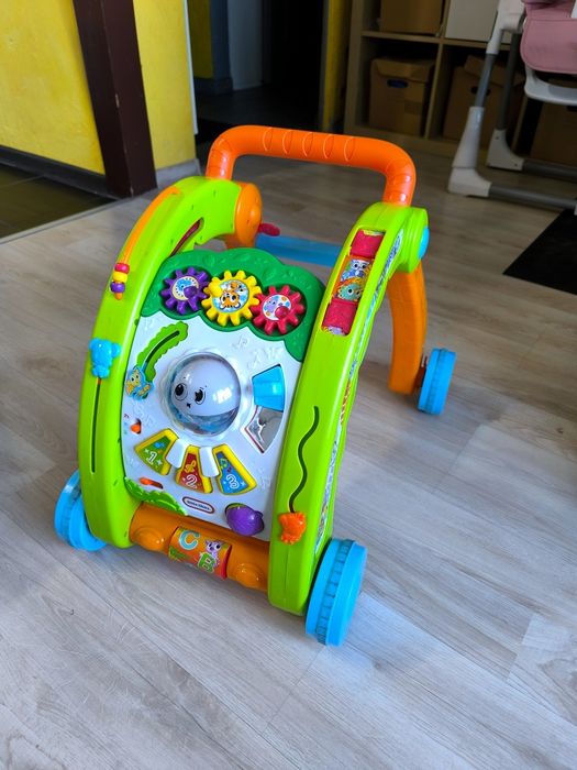Pchacz, chodzik, stół aktywności Little Tikes :)