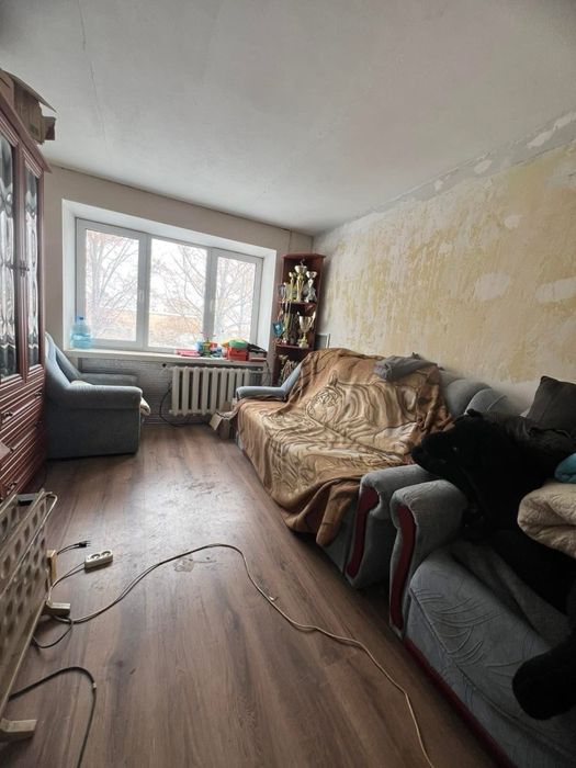 Продається кімната в гуртожитку р-н Черемушки