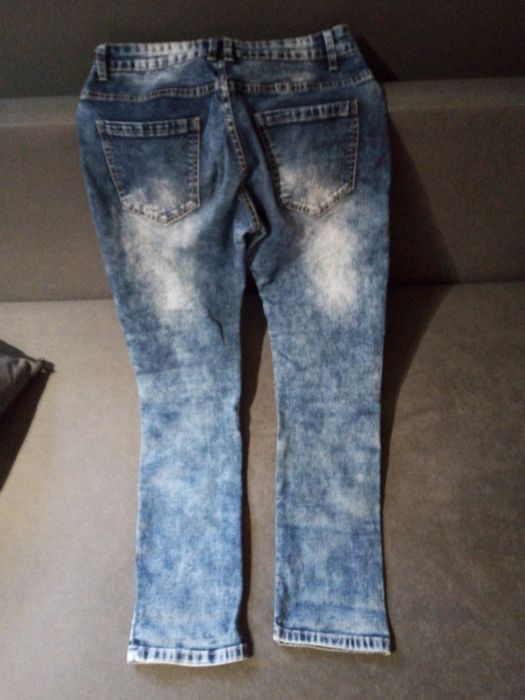 Damskie spodnie Rozmiar M