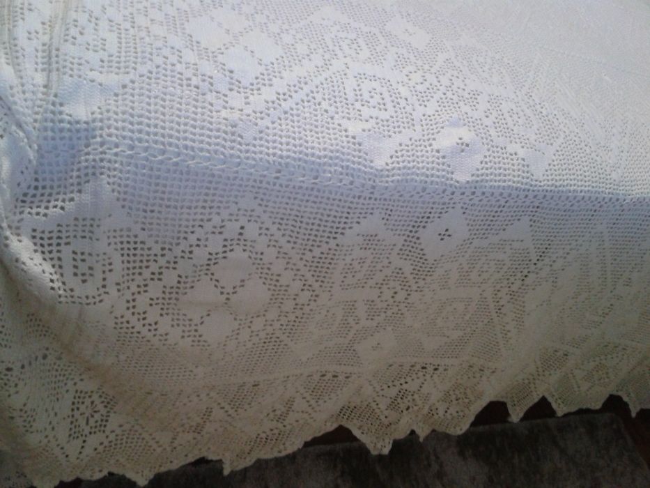 Handmade Crochet Bedspreads423972284085708801