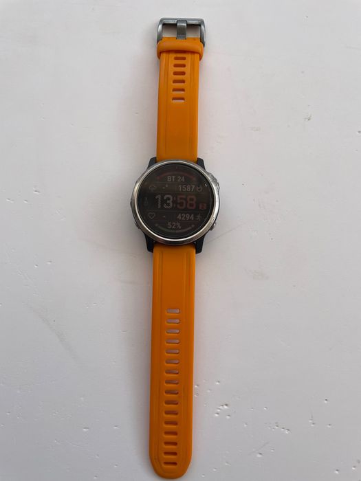 Продам Garmin Fenix 6S 42 mm
