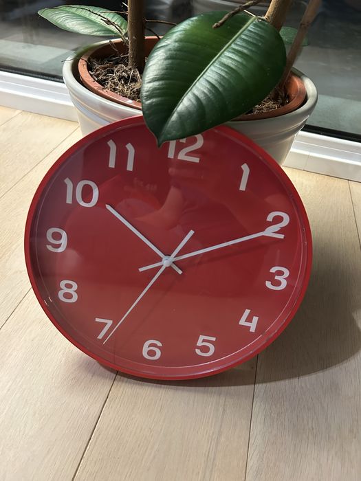 Zegar Ikea Pluttis 28cm