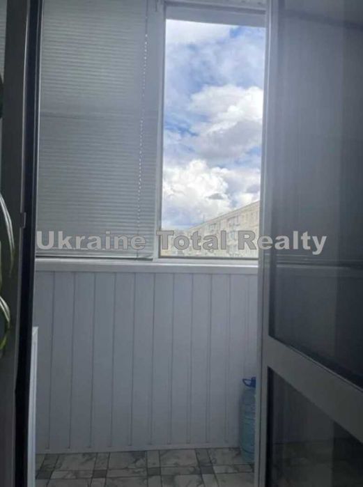 ОБОЛОНЬ! 2 кімнатна квартира біля метро! Вулиця Озерна 14