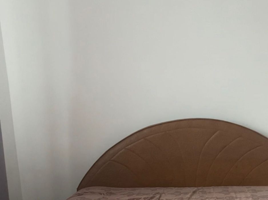 Узголовє до дивана