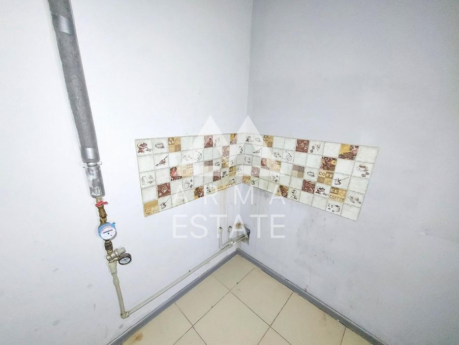 Продаж Торгова площа, ЖК Озерний Гай, Гатне