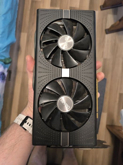 Radeon RX 570 shapphire nitro +