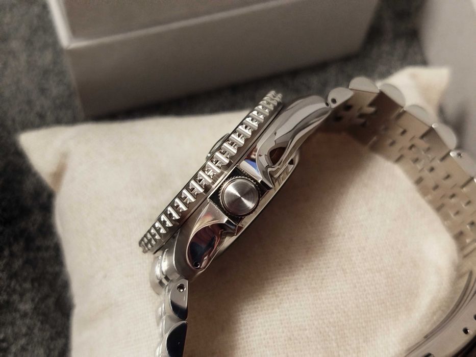 б.в. Made in Japan Seiko 5 SSK001 GMT механіка 4R34 наручний годинник