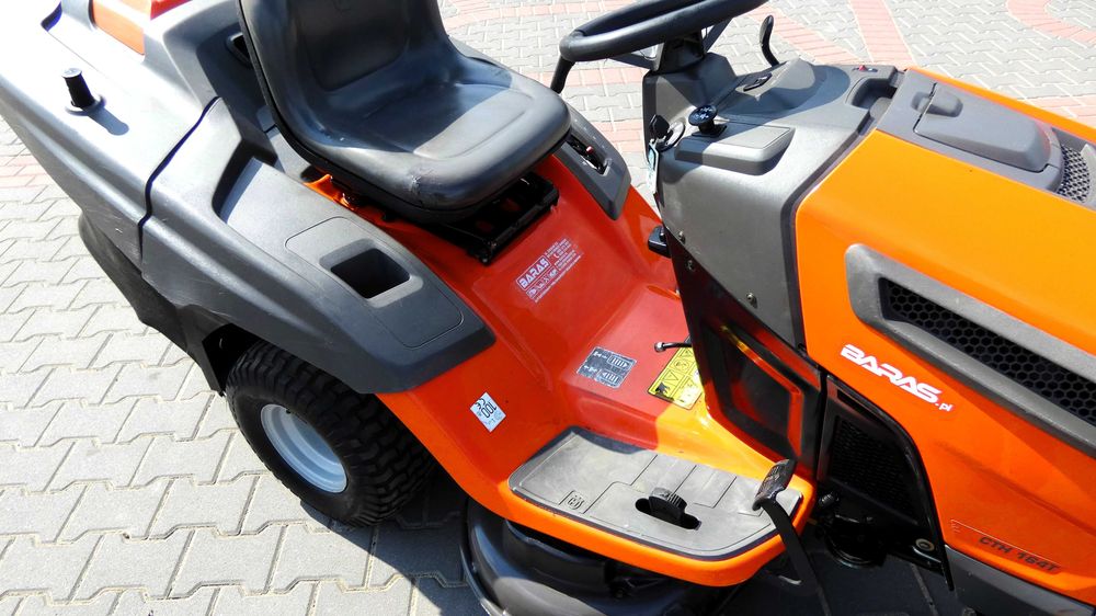 Traktorek kosiarka Husqvarna CTH164T Kawasaki 2 Cylindry (080503.6) - Baras